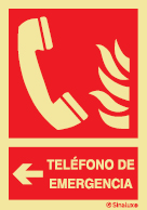 Señal de equipo de alarma o alerta contra incendio con el pictograma x texto de teléfono de emergencia y flecha horizontal a la izquierda