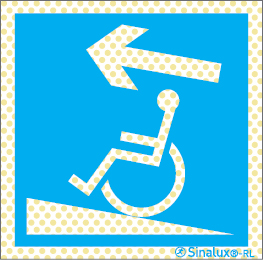 Señal reflectoluminiscente para aparcamientos con el pictograma de silla de ruedas para personas con discapacidad motora y rampa ascendente con flecha a la izquierda