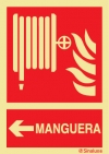 Señal de equipo de lucha contra incendio con el pictograma y texto manguera y flecha horizontal a la izquierda