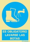 Señal de obligación con el pictograma y texto de obligatorio lavar las botas