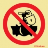 Señal de prohibición con el pictograma de prohibido tocar la válvula a personas no autorizadas