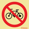 Señal de prohibición con el pictograma de prohibido circular en bicicleta