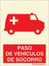 Señal reflectoluminiscente para el paso de vehículos de emergencia en los túneles con el pictograma y texto de PASO DE VEHÍCULOS DE SOCORRO